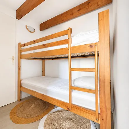 Hébergement de vacances Maison Climatisée Avec Parking Privé - 6 Personnes *